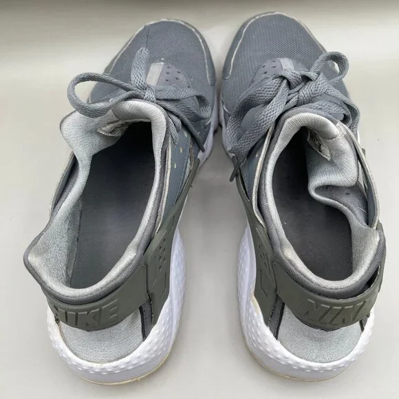 Nike Women's Grey Huarache Sz 9w - Picture 6 of 9